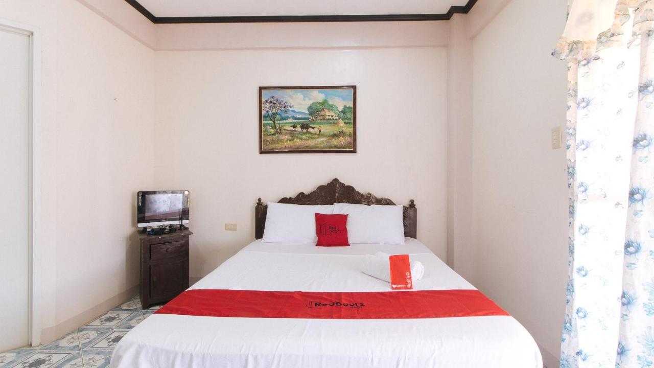 Santa Cruz  Reddoorz @ Seasun Beach Resort And Hotel Zambales מראה חיצוני תמונה